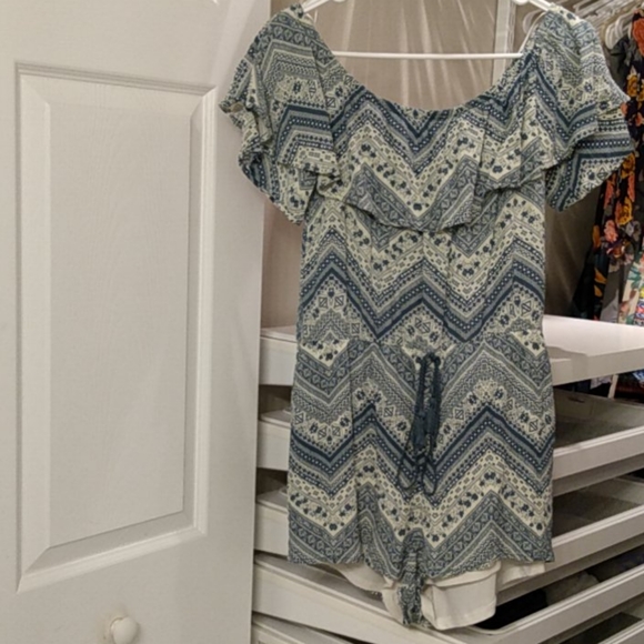 Off the shoulder romper - Picture 5 of 5